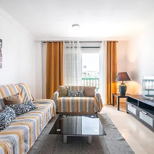 https://apartamento-en-barrio-tipico-experiencia-local.tenerifehoteles.net